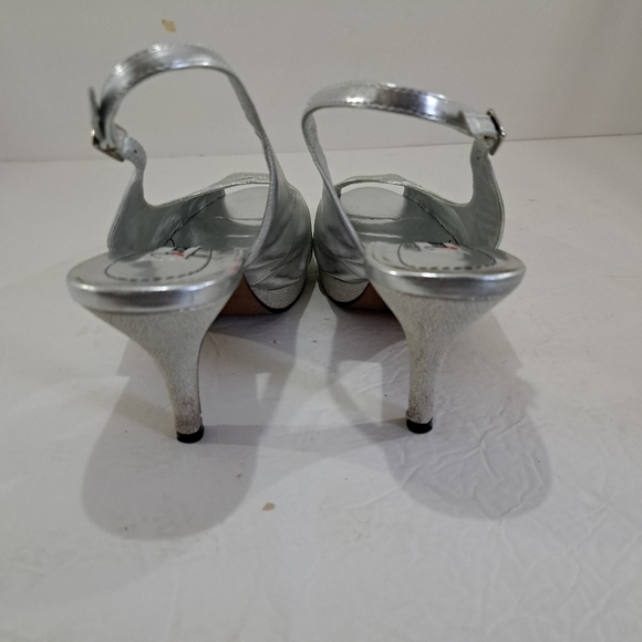 Women's High Heel Shoes. Silver Metallic Color With Silver Speckled Toes - Picture 5 of 10